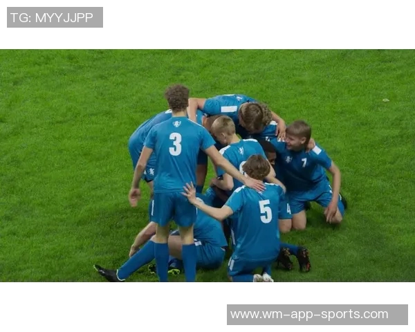 震撼瞬间全景展现足球巨星疾速奔跑魅力风采